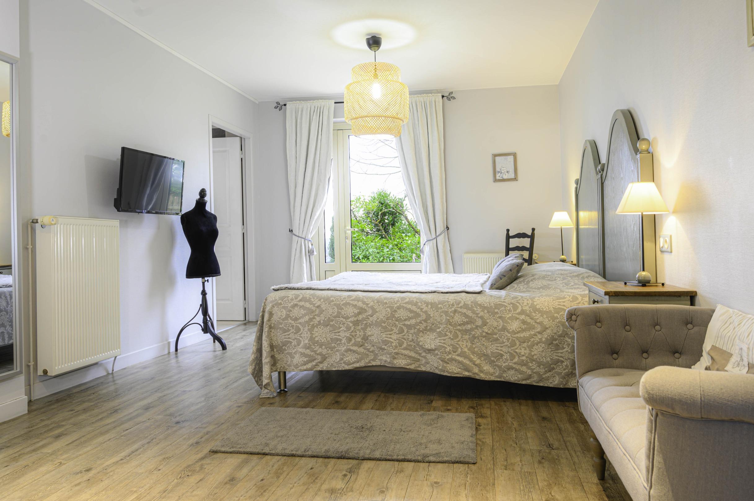 Logis Hotel-Restaurant Les Collines 59 Route Des Cretes Cublac エクステリア 写真
