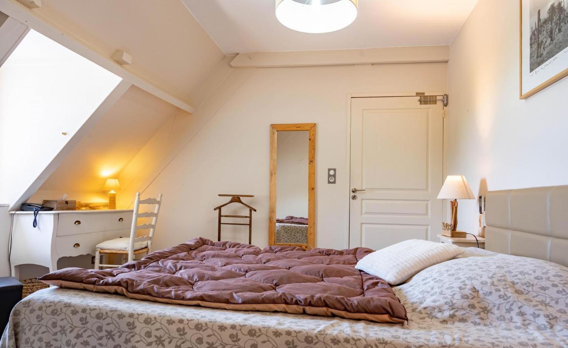Logis Hotel-Restaurant Les Collines 59 Route Des Cretes Cublac エクステリア 写真