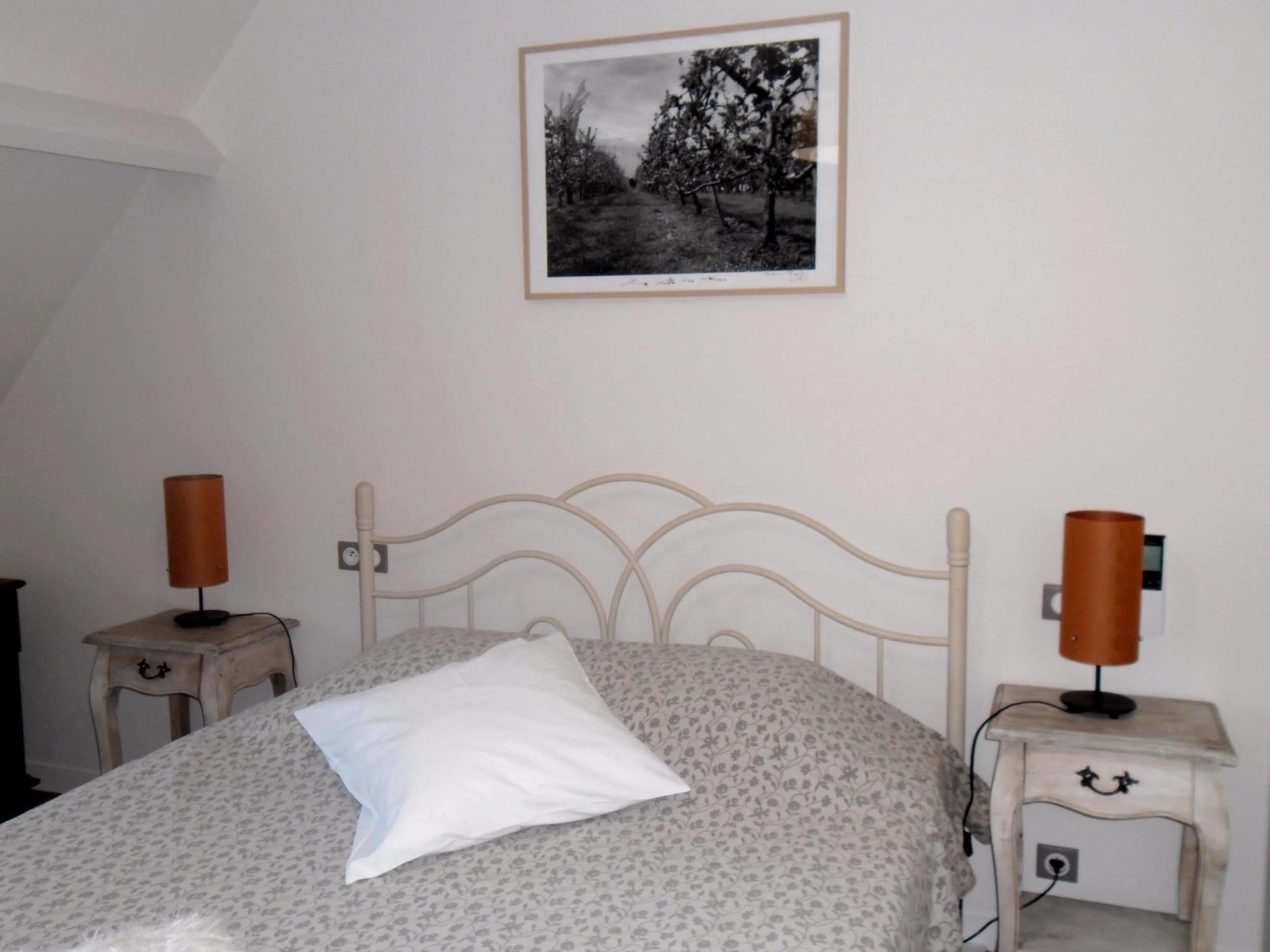 Logis Hotel-Restaurant Les Collines 59 Route Des Cretes Cublac エクステリア 写真